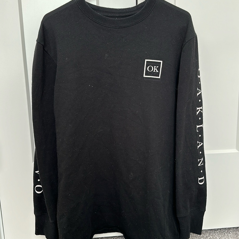urban outfiters crewneck